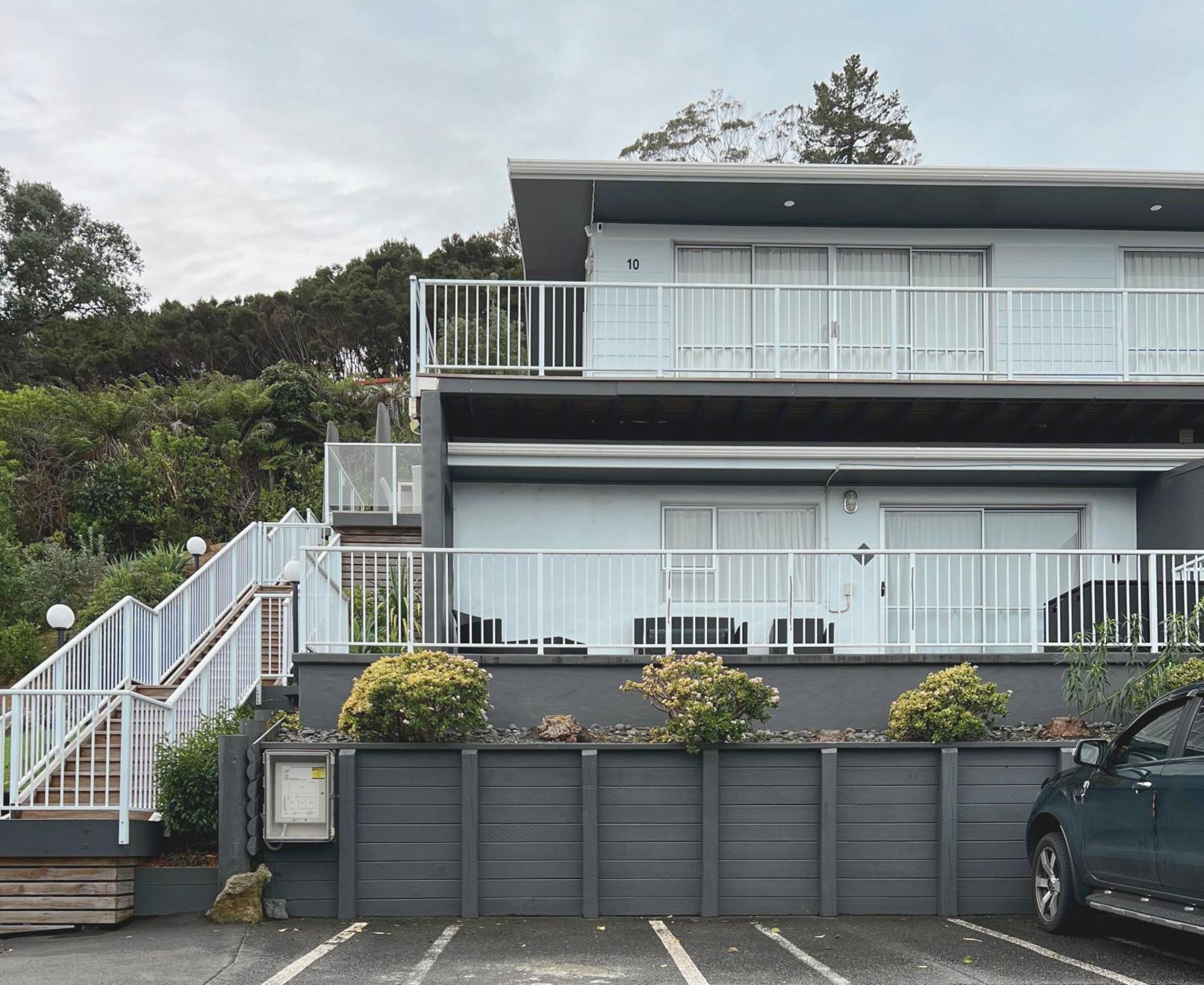 Russell Apartment - Unit 1 Luaran gambar